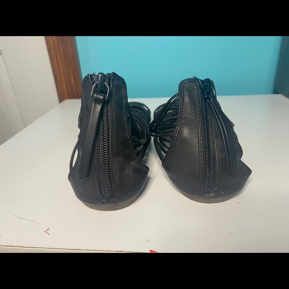Sandals - Picture 3 of 4